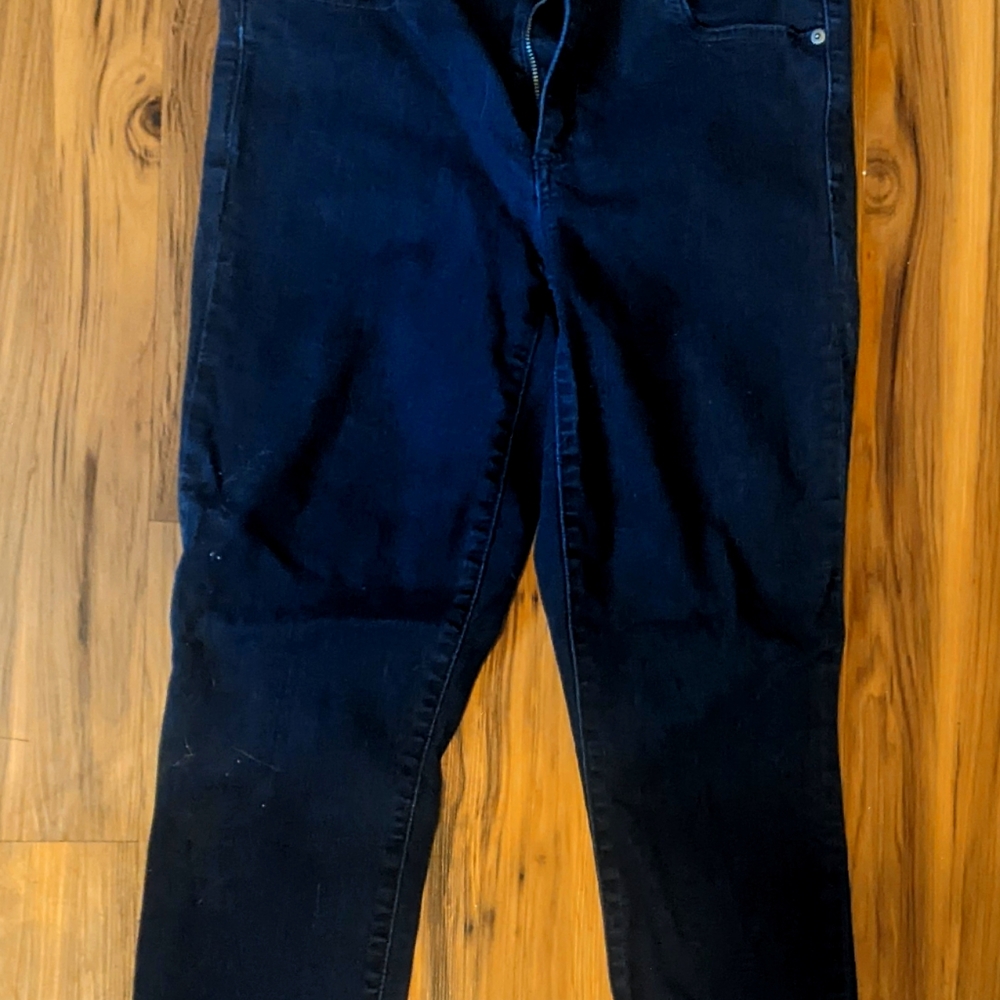 GAP skinny jeans size 32